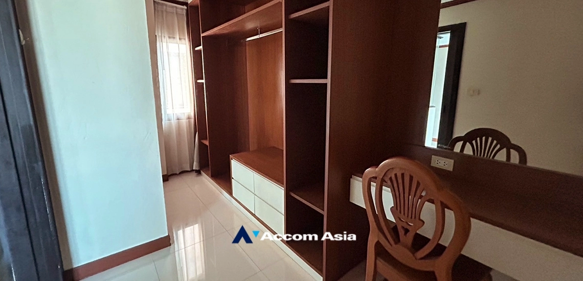 7  3 br Apartment For Rent in Sukhumvit ,Bangkok BTS Ekkamai at Spacious Unique AA34903