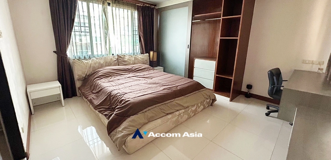 5  3 br Apartment For Rent in Sukhumvit ,Bangkok BTS Ekkamai at Spacious Unique AA34903