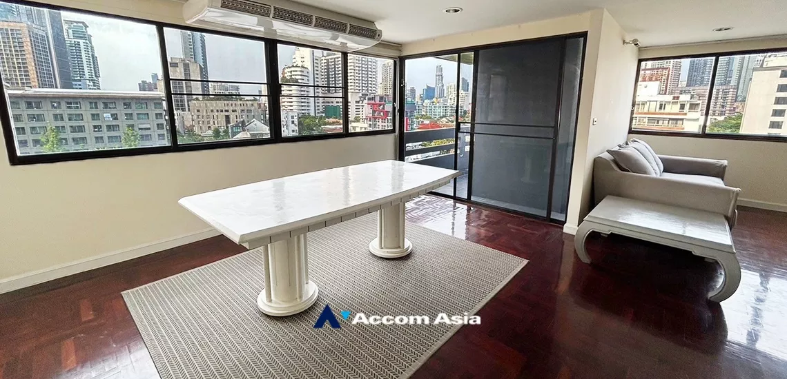 unit 2 Bedrooms  Apartment For Rent in Sukhumvit, Bangkok  near BTS Phrom Phong (AA34907)