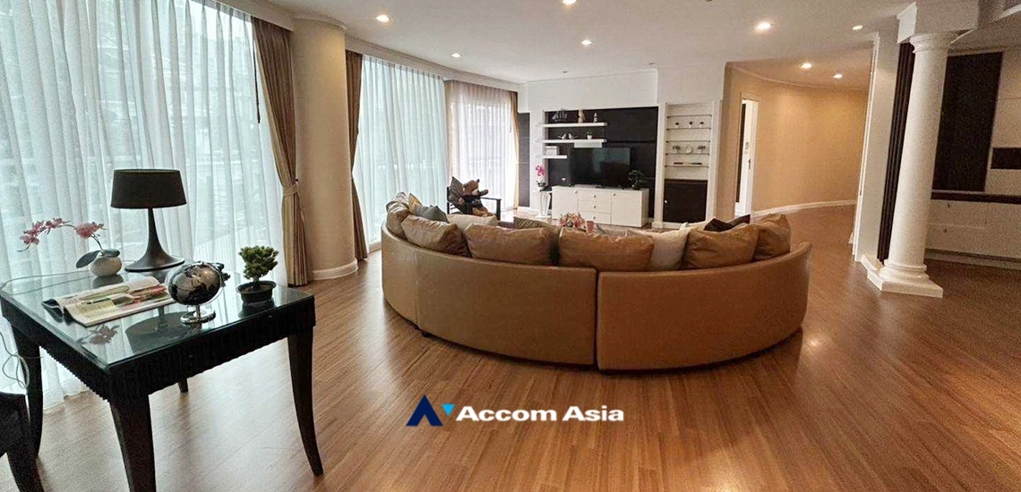 unit 2 Bedrooms  Apartment For Rent & Sale in Sukhumvit, Bangkok  near BTS Ekkamai (AA34908)