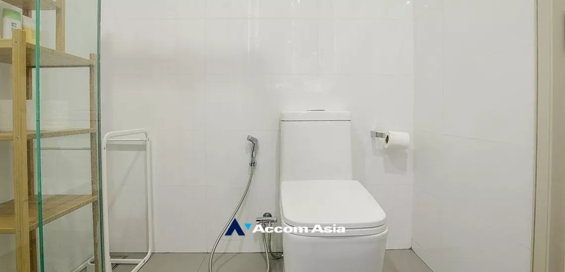 9  1 br Condominium for rent and sale in Silom ,Bangkok BTS Surasak at The Room Sathorn Pan Road AA34918