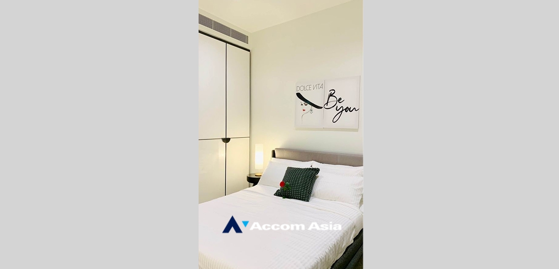 unitChapter Charoennakhon  Riverside