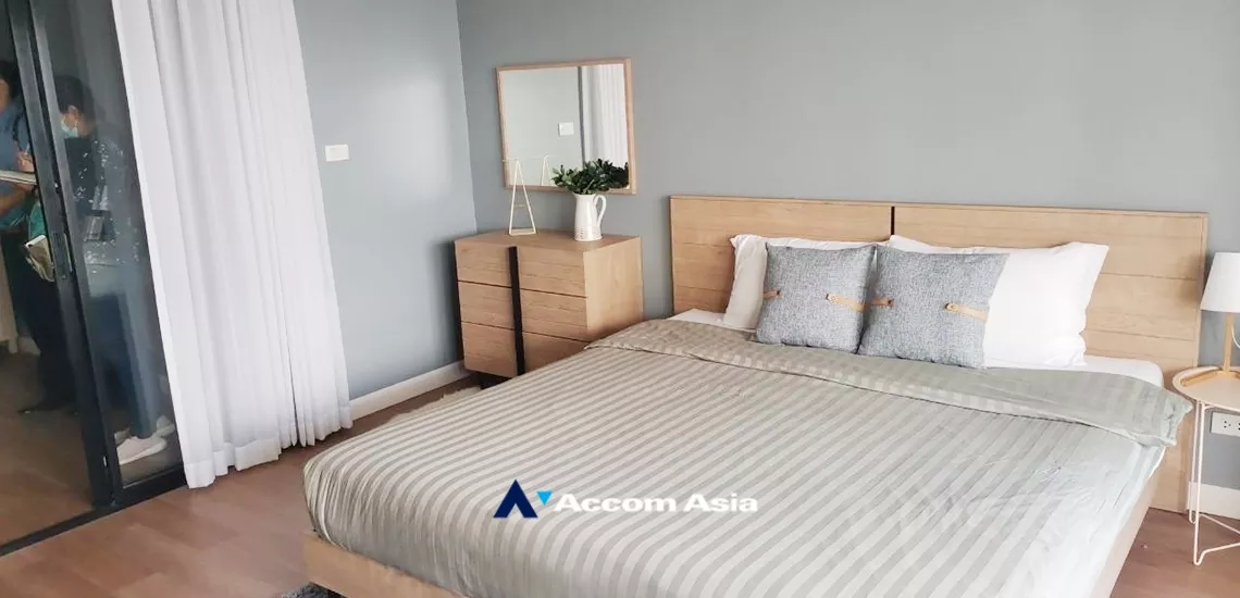  1  1 br Condominium For Sale in Silom ,Bangkok BTS Surasak at Nusa State Tower AA34933