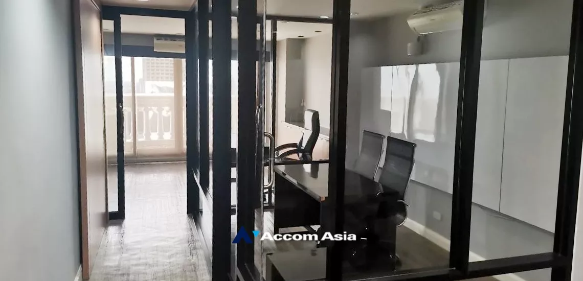7  Condominium For Sale in Silom ,Bangkok BTS Surasak at lebua at State Tower AA34937