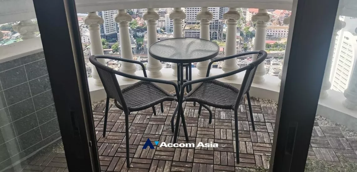 4  1 br Condominium For Sale in Silom ,Bangkok BTS Surasak at Nusa State Tower AA34938