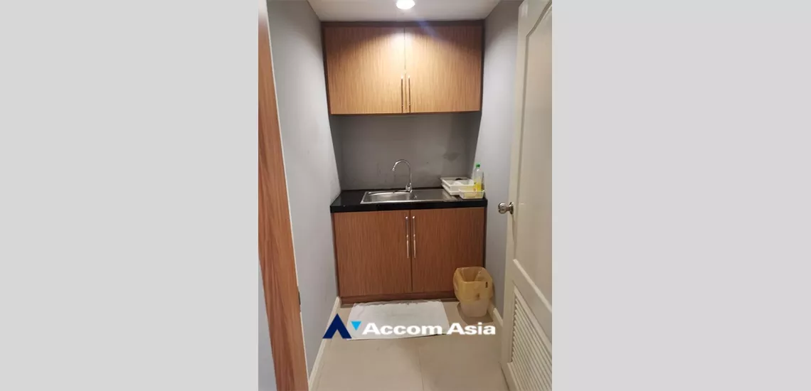  1  1 br Condominium For Sale in Silom ,Bangkok BTS Surasak at Nusa State Tower AA34938