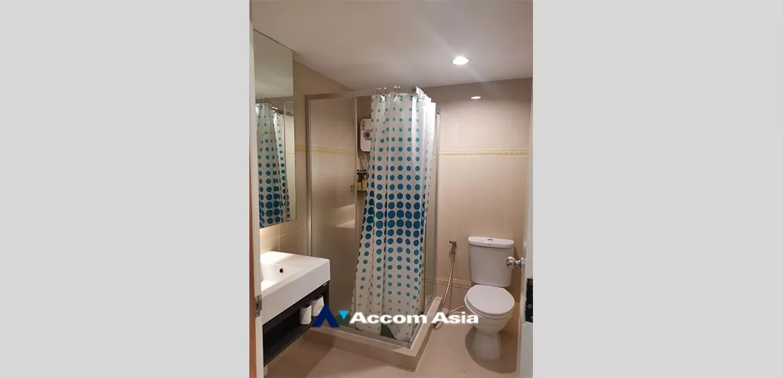 5  1 br Condominium For Sale in Silom ,Bangkok BTS Surasak at lebua at State Tower AA34938