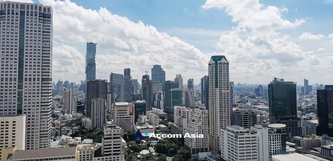 6  1 br Condominium For Sale in Silom ,Bangkok BTS Surasak at Nusa State Tower AA34941