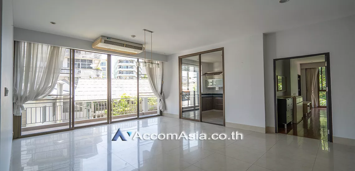 unitPet friendly |  3 Bedrooms  Apartment For Rent & Sale in Sukhumvit, Bangkok  near BTS Phrom Phong (14916)