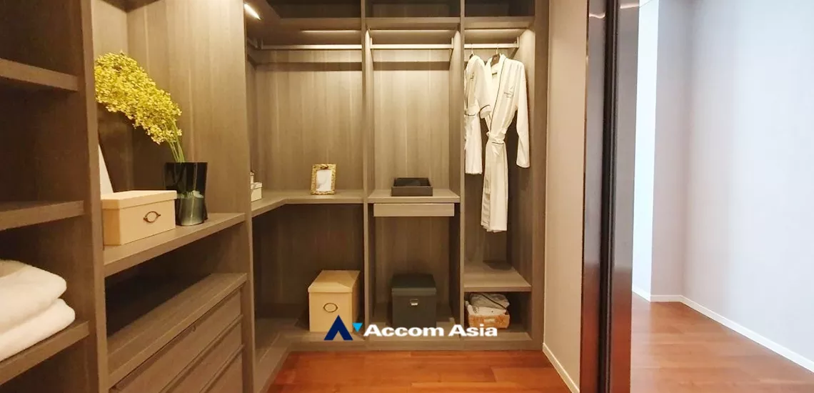 20  2 br Condominium For Sale in Ploenchit ,Bangkok BTS Chitlom at The Residences at Sindhorn Kempinski Hotel Bangkok AA34957