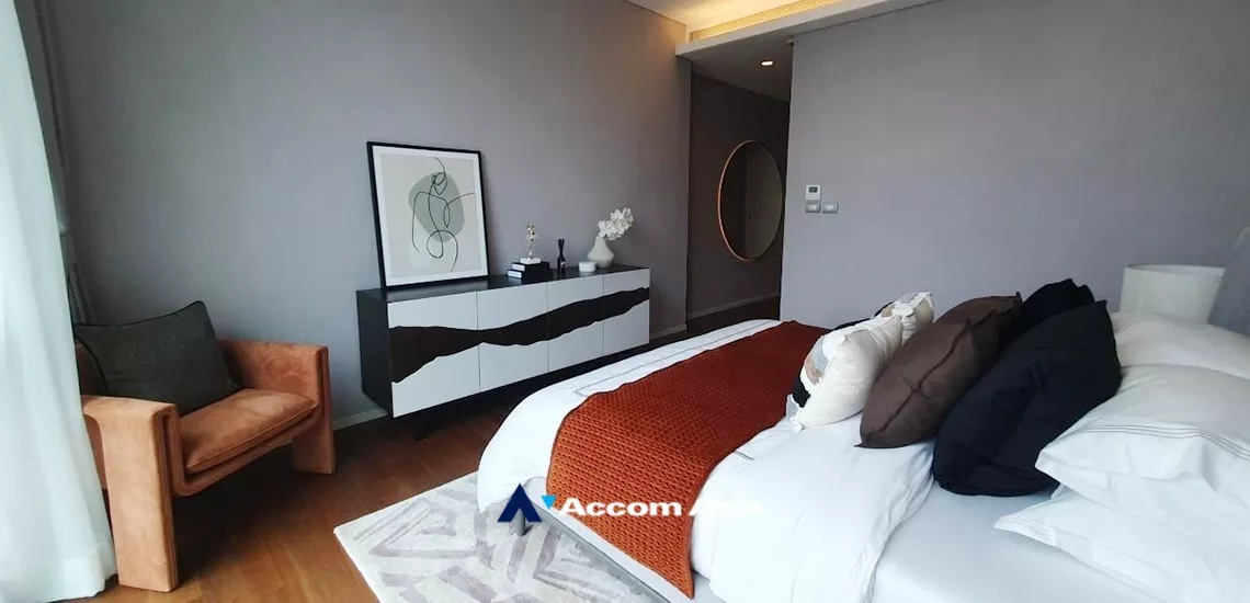 14  2 br Condominium For Sale in Ploenchit ,Bangkok BTS Chitlom at The Residences at Sindhorn Kempinski Hotel Bangkok AA34957