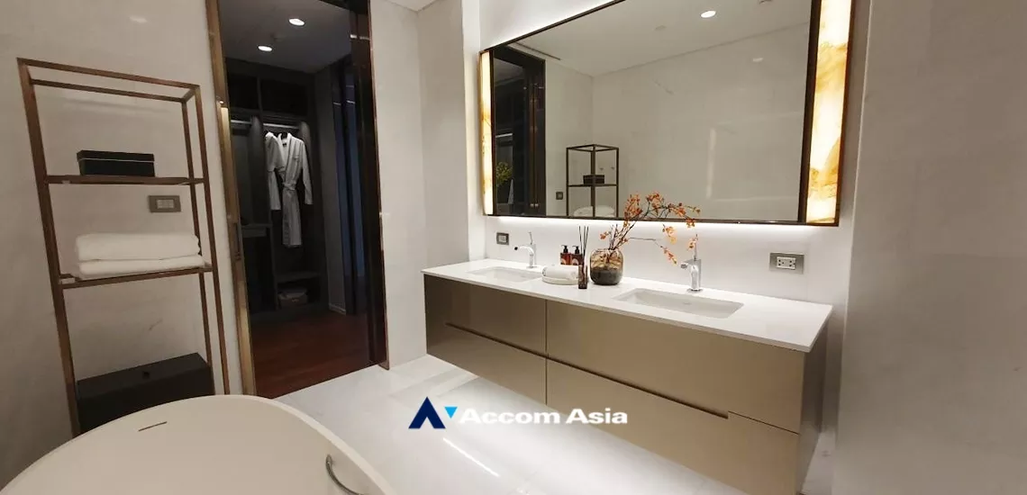 22  2 br Condominium For Sale in Ploenchit ,Bangkok BTS Chitlom at The Residences at Sindhorn Kempinski Hotel Bangkok AA34957