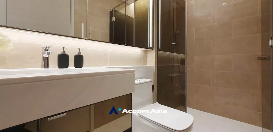 24  2 br Condominium For Sale in Ploenchit ,Bangkok BTS Chitlom at The Residences at Sindhorn Kempinski Hotel Bangkok AA34957