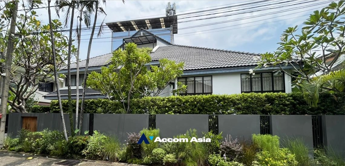 14  4 br House for rent and sale in Sukhumvit ,Bangkok BTS Thong Lo at Thonglor House Compound AA34961