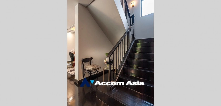 10  4 br House For Rent in Sukhumvit ,Bangkok BTS Thong Lo at Thonglor House Compound AA34961