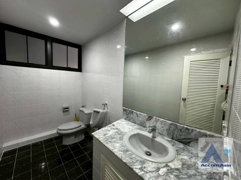 43  4 br House For Rent in Sukhumvit ,Bangkok BTS Thong Lo at Thonglor House Compound AA34962