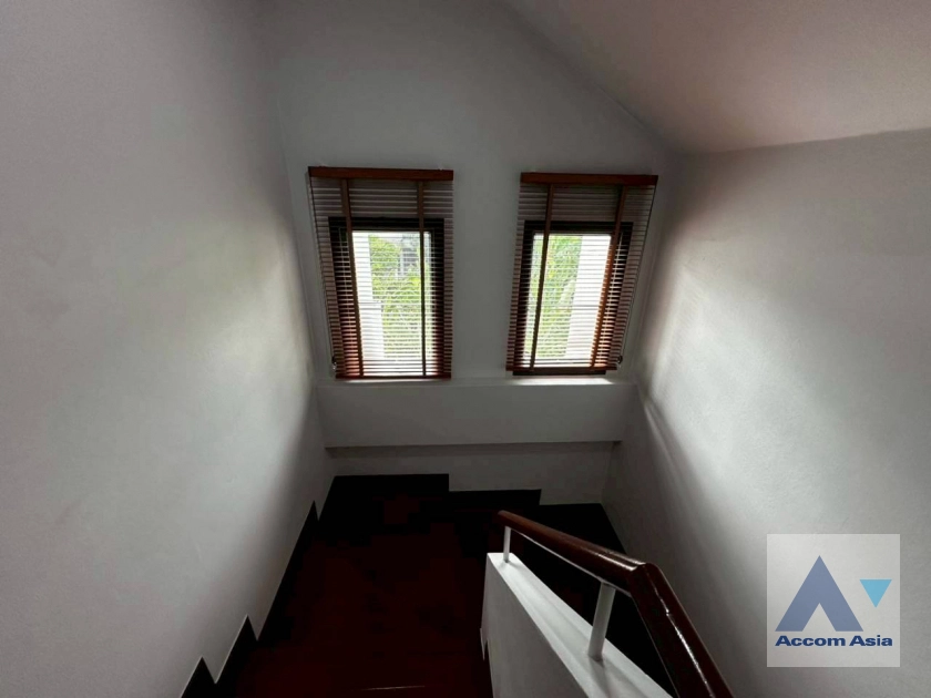 12  4 br House For Rent in Sukhumvit ,Bangkok BTS Thong Lo at Thonglor House Compound AA34962