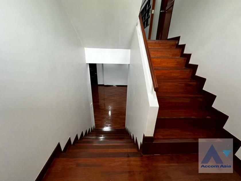 14  4 br House For Rent in Sukhumvit ,Bangkok BTS Thong Lo at Thonglor House Compound AA34962