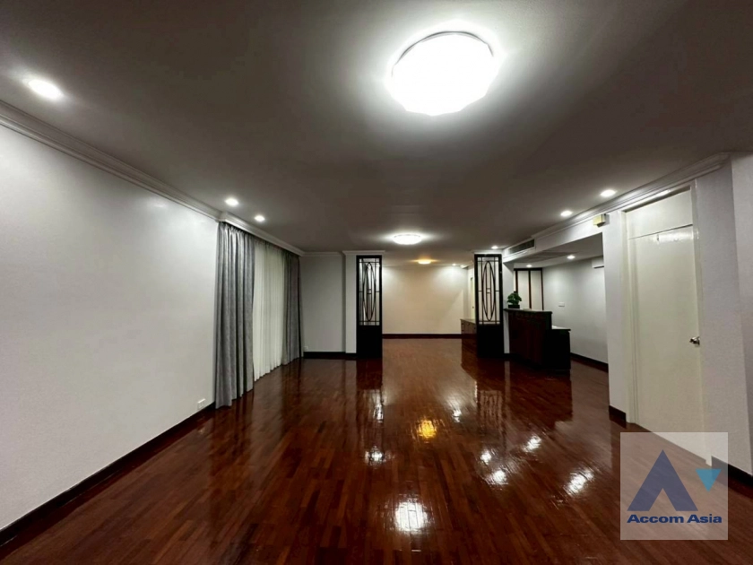 5  4 br House For Rent in Sukhumvit ,Bangkok BTS Thong Lo at Thonglor House Compound AA34962