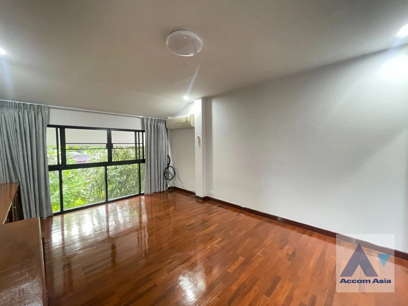 27  4 br House For Rent in Sukhumvit ,Bangkok BTS Thong Lo at Thonglor House Compound AA34962