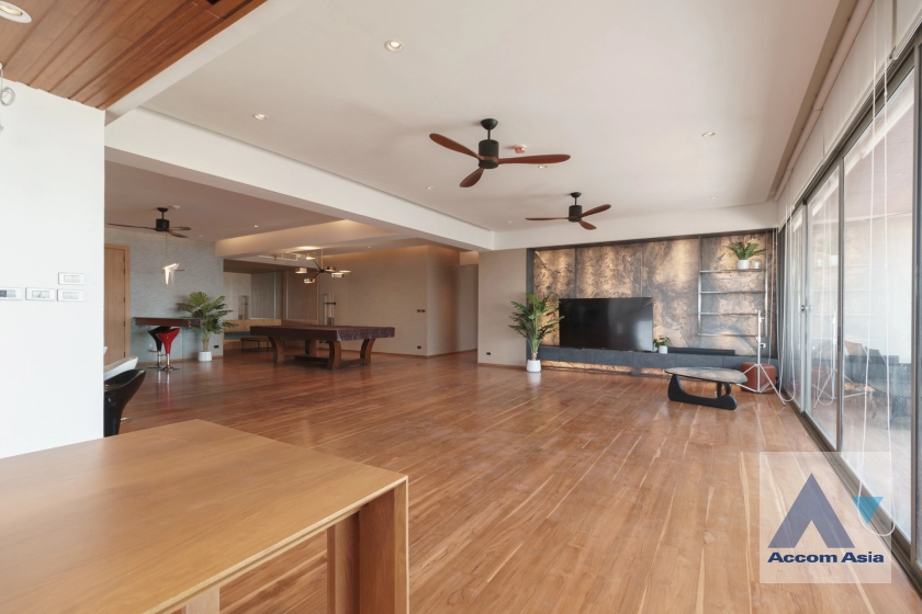 4  4 br Condominium for rent and sale in Sukhumvit ,Bangkok BTS Ekkamai at Phatssana Gardens AA34974