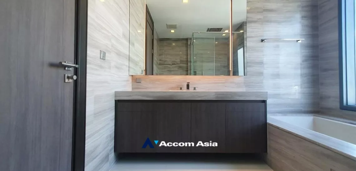 27  3 br Condominium For Sale in Sukhumvit ,Bangkok BTS Nana at Q1 Sukhumvit AA34975
