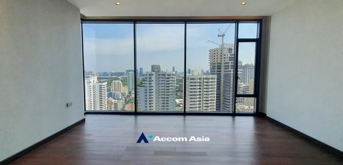 13  3 br Condominium For Sale in Sukhumvit ,Bangkok BTS Nana at Q1 Sukhumvit AA34975