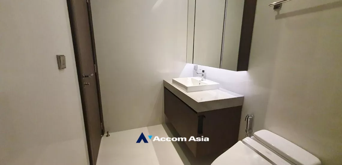 29  3 br Condominium For Sale in Sukhumvit ,Bangkok BTS Nana at Q1 Sukhumvit AA34975