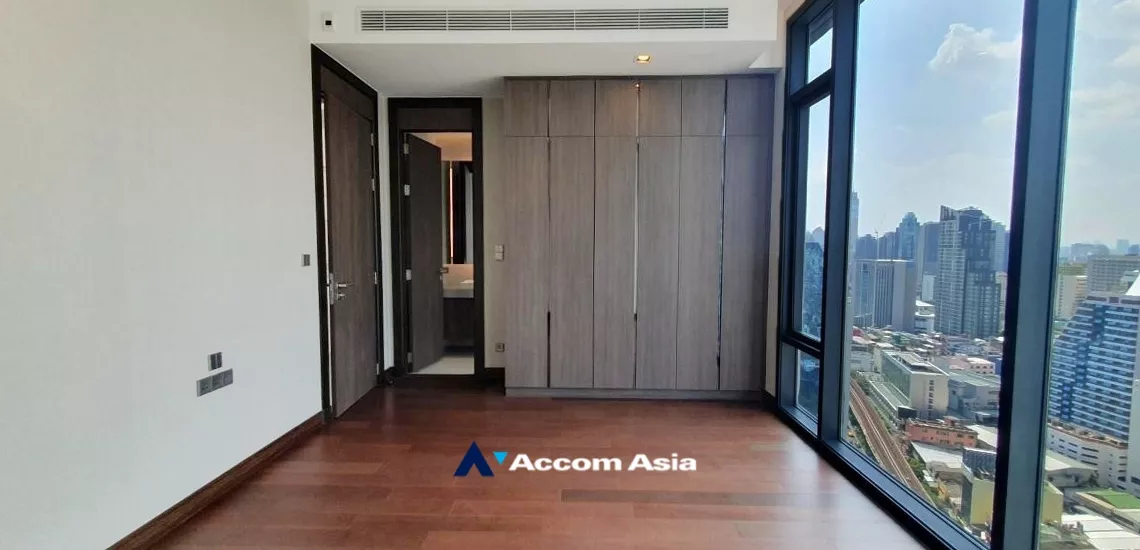 25  3 br Condominium For Sale in Sukhumvit ,Bangkok BTS Nana at Q1 Sukhumvit AA34975