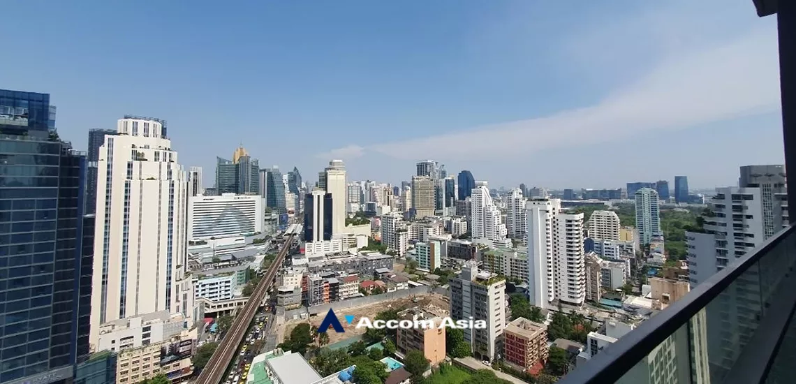 33  3 br Condominium For Sale in Sukhumvit ,Bangkok BTS Nana at Q One Sukhumvit AA34975