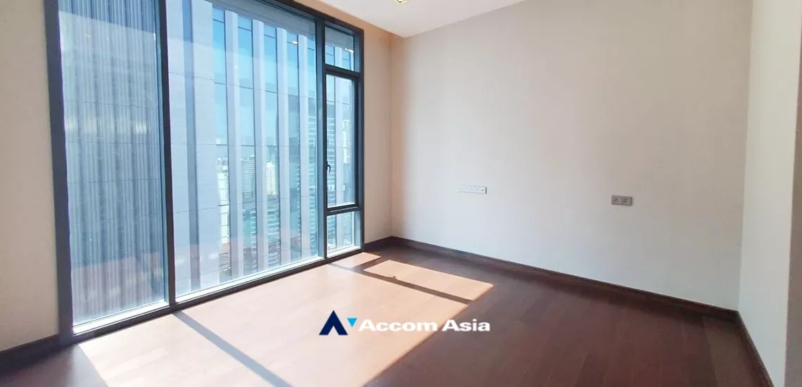 14  3 br Condominium For Sale in Sukhumvit ,Bangkok BTS Nana at Q1 Sukhumvit AA34976