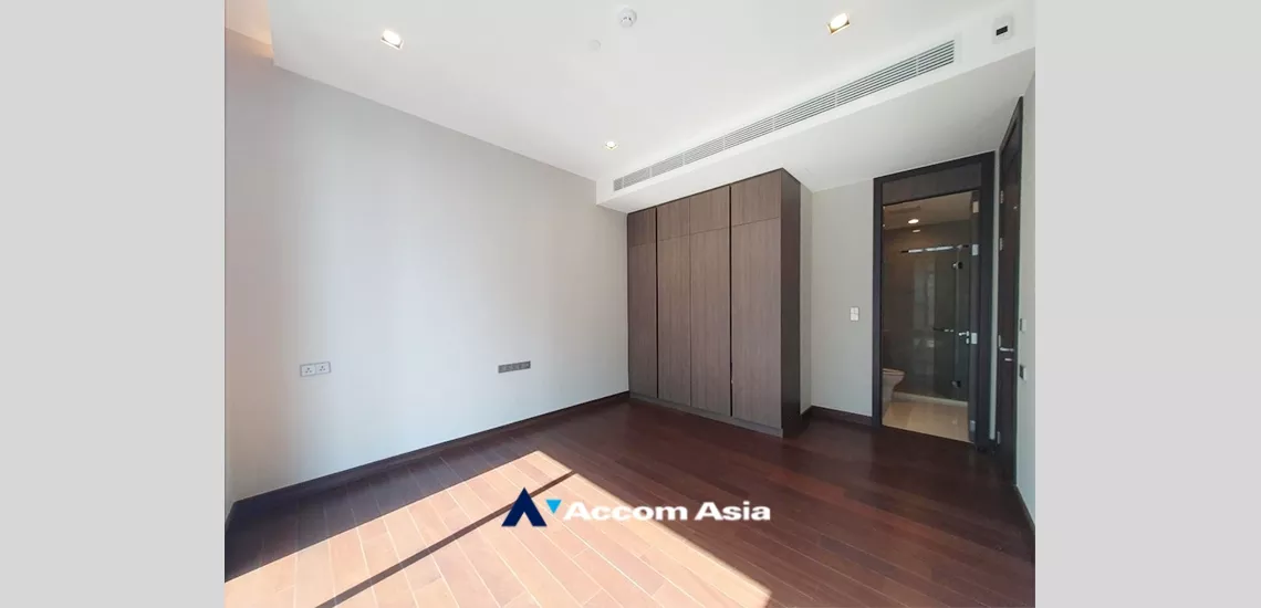17  3 br Condominium For Sale in Sukhumvit ,Bangkok BTS Nana at Q1 Sukhumvit AA34976