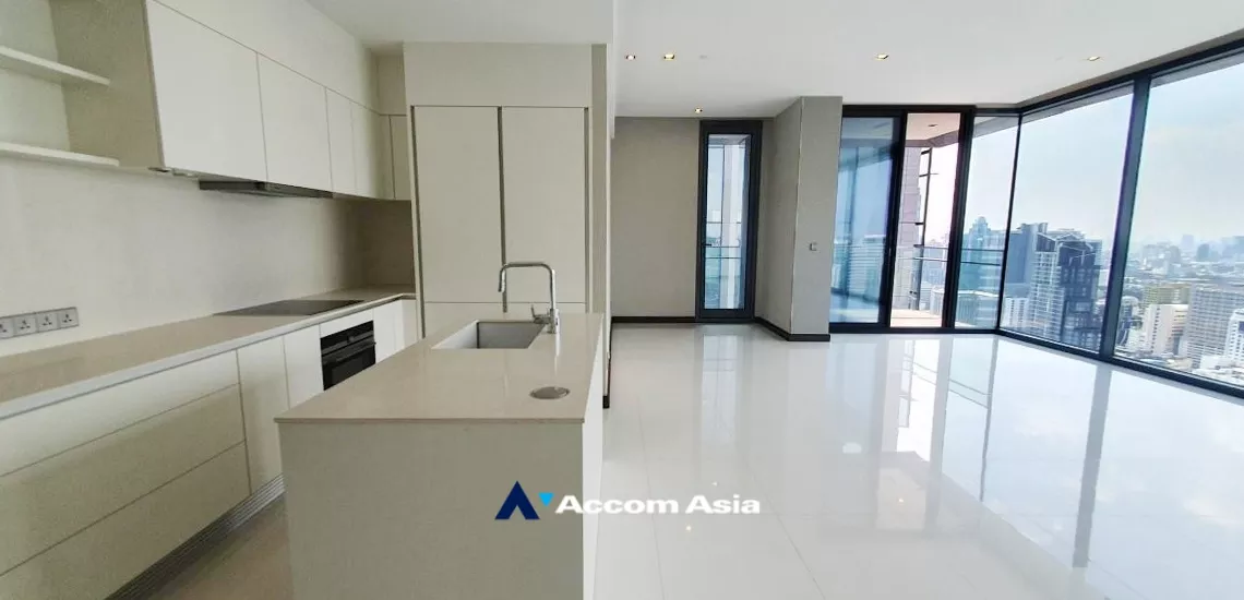 4  3 br Condominium For Sale in Sukhumvit ,Bangkok BTS Nana at Q1 Sukhumvit AA34976