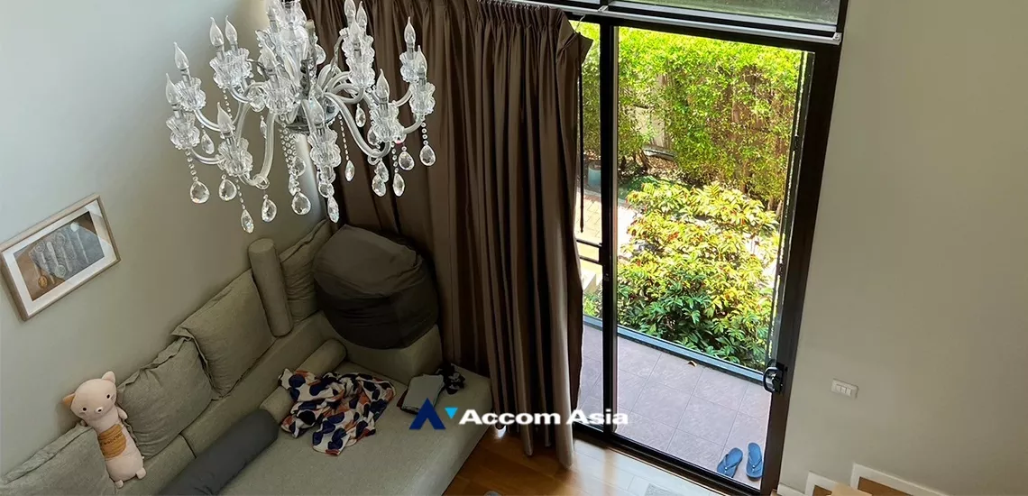 unit 1 Bedroom  Condominium For Sale in Sukhumvit, Bangkok  near BTS Phrom Phong (AA34983)