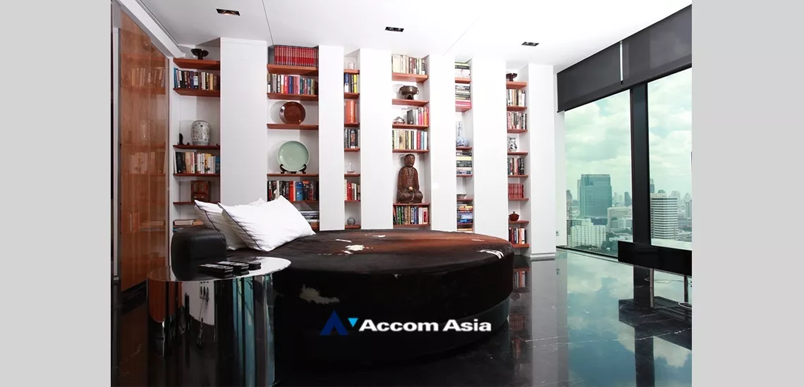 9  3 br Condominium For Sale in Ploenchit ,Bangkok BTS Ratchadamri at The St. Regis Bangkok (Residences) AA34990