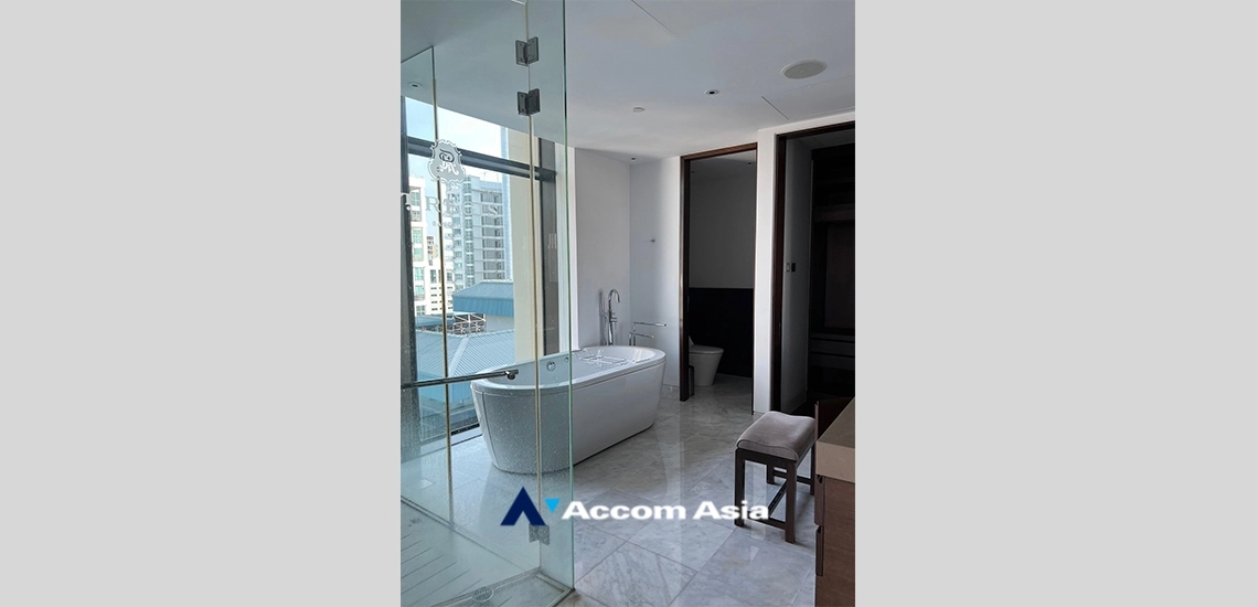 11  4 br Condominium For Sale in Ploenchit ,Bangkok BTS Ratchadamri at The St. Regis Bangkok (Residences) AA34991