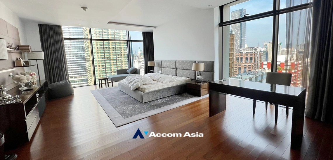 7  4 br Condominium For Sale in Ploenchit ,Bangkok BTS Ratchadamri at The St. Regis Bangkok (Residences) AA34991