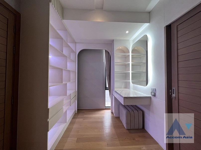 41  4 br House for rent and sale in Sathorn ,Bangkok BTS Sala Daeng - MRT Khlong Toei at Anina Villa Sathorn-Yenakart AA34992