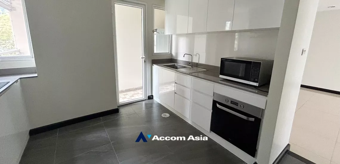 5  3 br Condominium For Rent in Sukhumvit ,Bangkok BTS Ekkamai at Avenue 61 AA34995