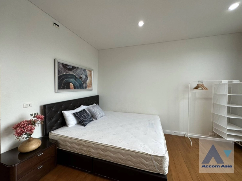 7  3 br Condominium for rent and sale in Silom ,Bangkok BTS Sala Daeng - MRT Silom at Royal Saladaeng AA34997