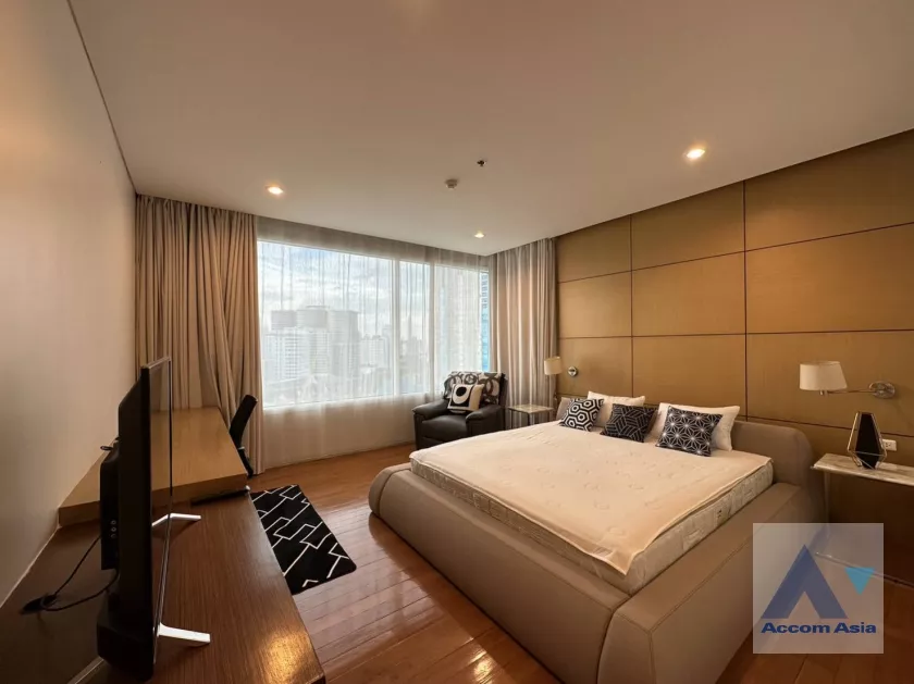 10  3 br Condominium For Rent in Silom ,Bangkok BTS Sala Daeng - MRT Silom at Royal Saladaeng AA34997