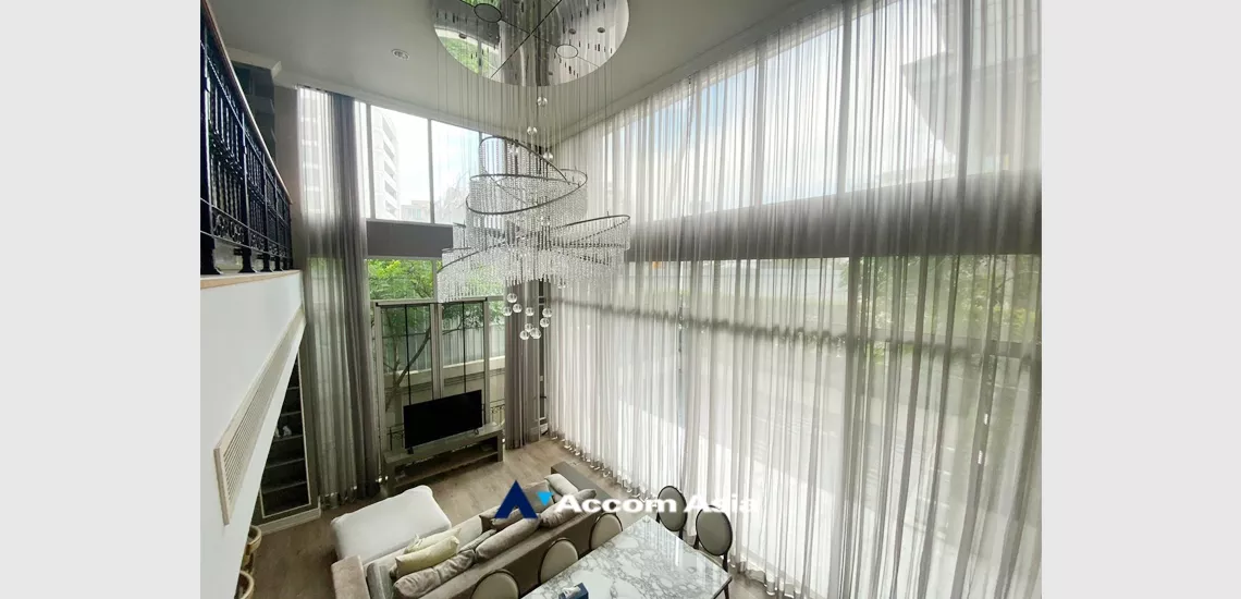  3 Bedrooms  House For Rent in Sukhumvit, Bangkok  near BTS Thong Lo (AA34999)