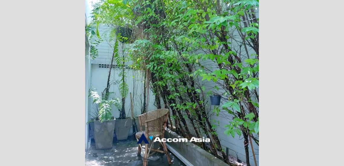 14  4 br House for rent and sale in Sukhumvit ,Bangkok BTS Phra khanong AA35004