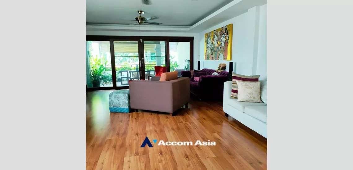  2  4 br House for rent and sale in sukhumvit ,Bangkok BTS Phra khanong AA35004