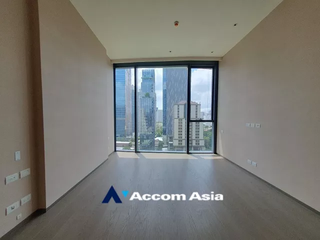10  2 br Condominium For Sale in Ploenchit ,Bangkok BTS Chitlom at Scope Langsuan AA35010