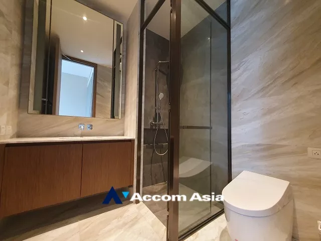 20  2 br Condominium For Sale in Ploenchit ,Bangkok BTS Chitlom at Scope Langsuan AA35010