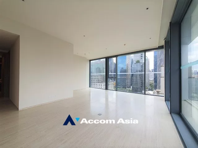 4  2 br Condominium For Sale in Ploenchit ,Bangkok BTS Chitlom at Scope Langsuan AA35010
