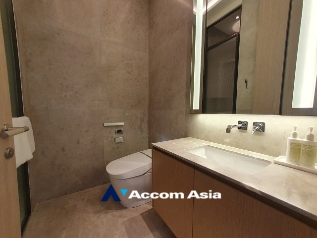 23  2 br Condominium For Sale in Ploenchit ,Bangkok BTS Chitlom at Scope Langsuan AA35013