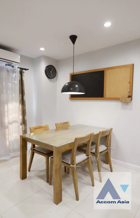 unitFully Furnished |  3 Bedrooms  Townhouse For Rent & Sale in Sukhumvit, Bangkok  near BTS Bang Chak (AA35015)