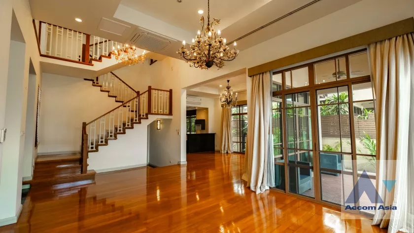 5  4 br House for rent and sale in Sukhumvit ,Bangkok BTS Phra khanong at Baan Sansiri Sukhumvit 67 AA35025